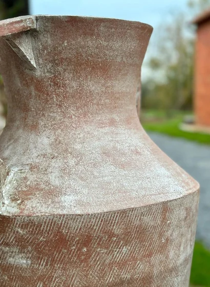 Amphora I élancée avec deux anses — détail 1