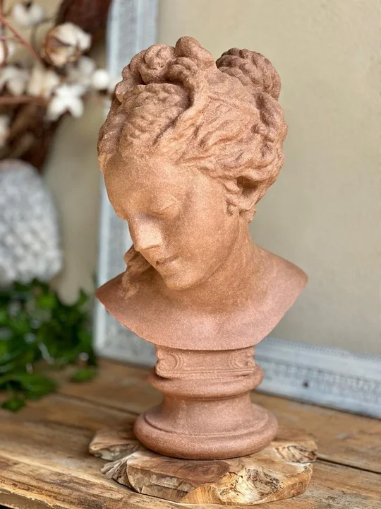APHRODITE II bust in JUNO ceramic body